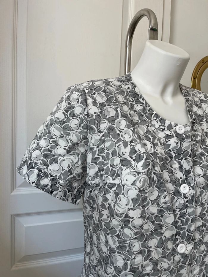 Robe blanche et grise - photo numéro 3