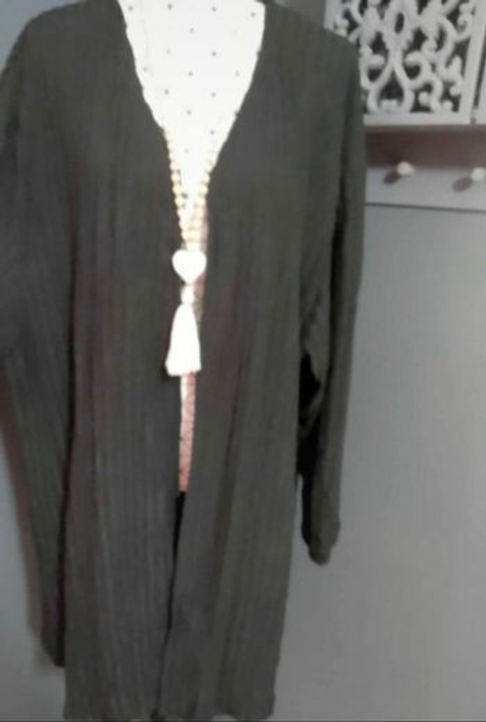 Cardigan Long Noir Taille 58 – Ample, Confortable et Élégant pour Automne/Hiver 🖤 - photo numéro 3