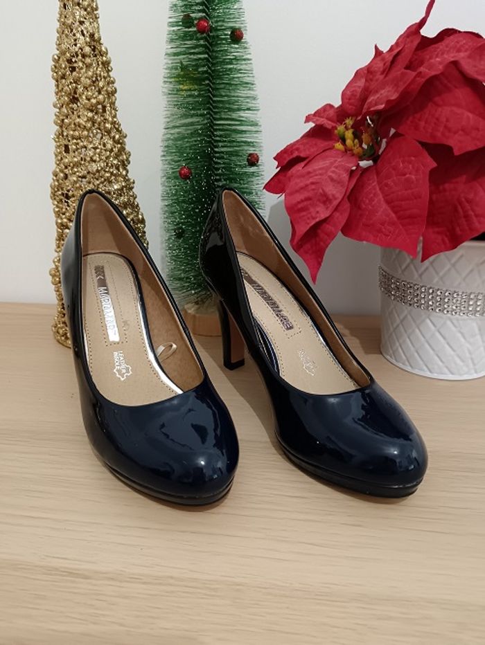 Escarpins vernis marine P 36 - photo numéro 2
