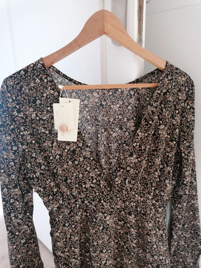 Robe neuve avec étiquette taille M - photo numéro 3