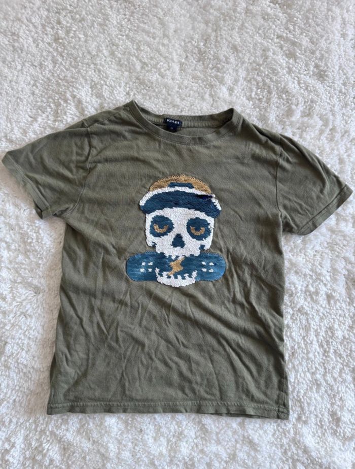 T-shirt Kiabi - Kaki - à motif tête de mort en sequins - Taille 8 ans
