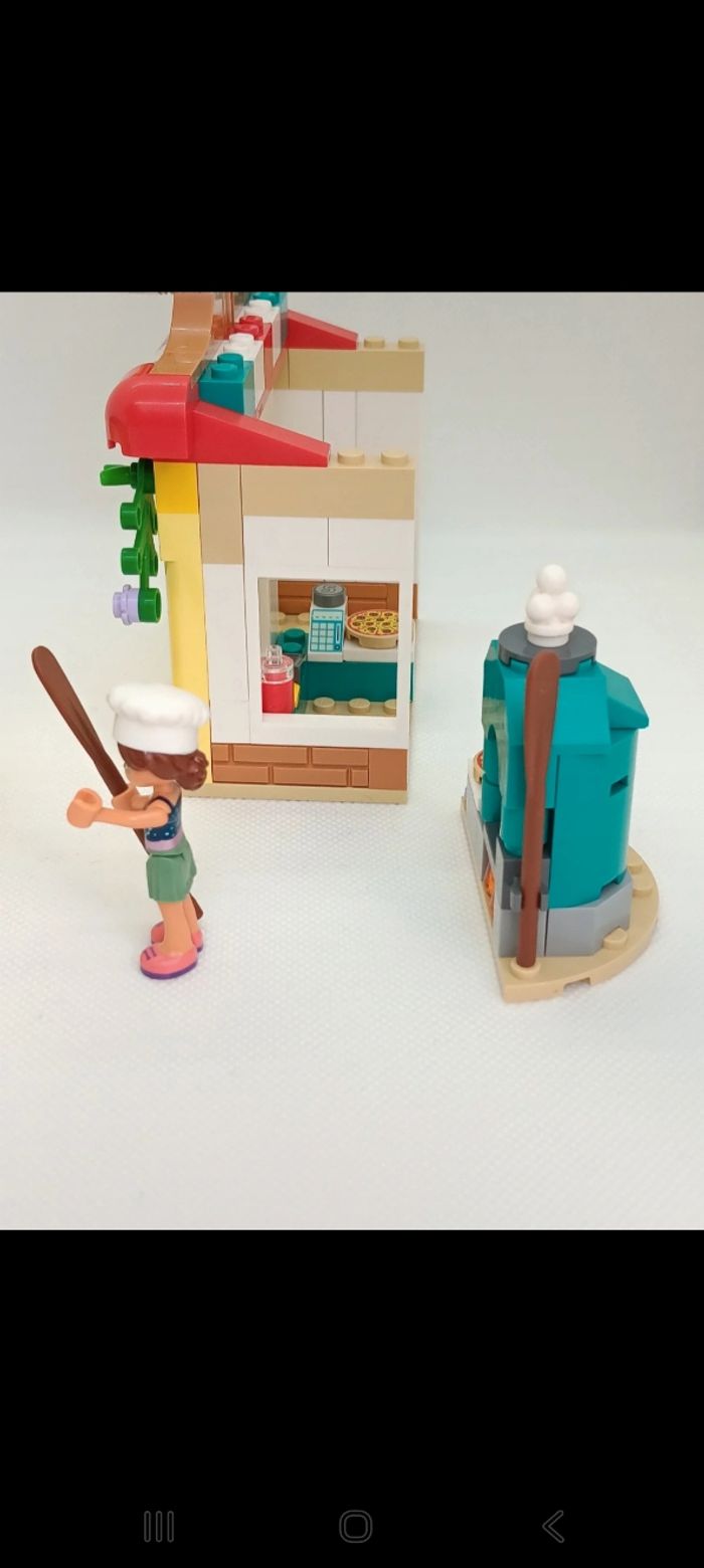 Lego friends  pizzeria de Heartlake City 41705 
Complet - photo numéro 5
