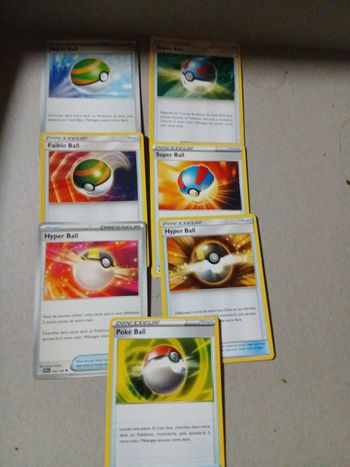 lot de 7 cartes pokemon objet