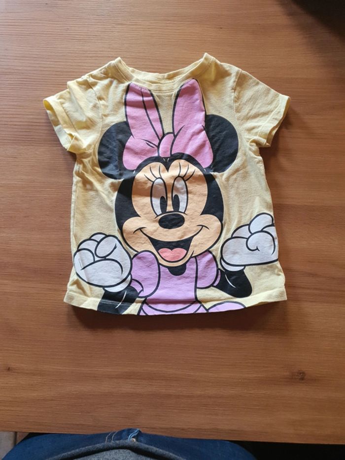 T-shirt Minnie 3-4 ans ou 104cm Primark