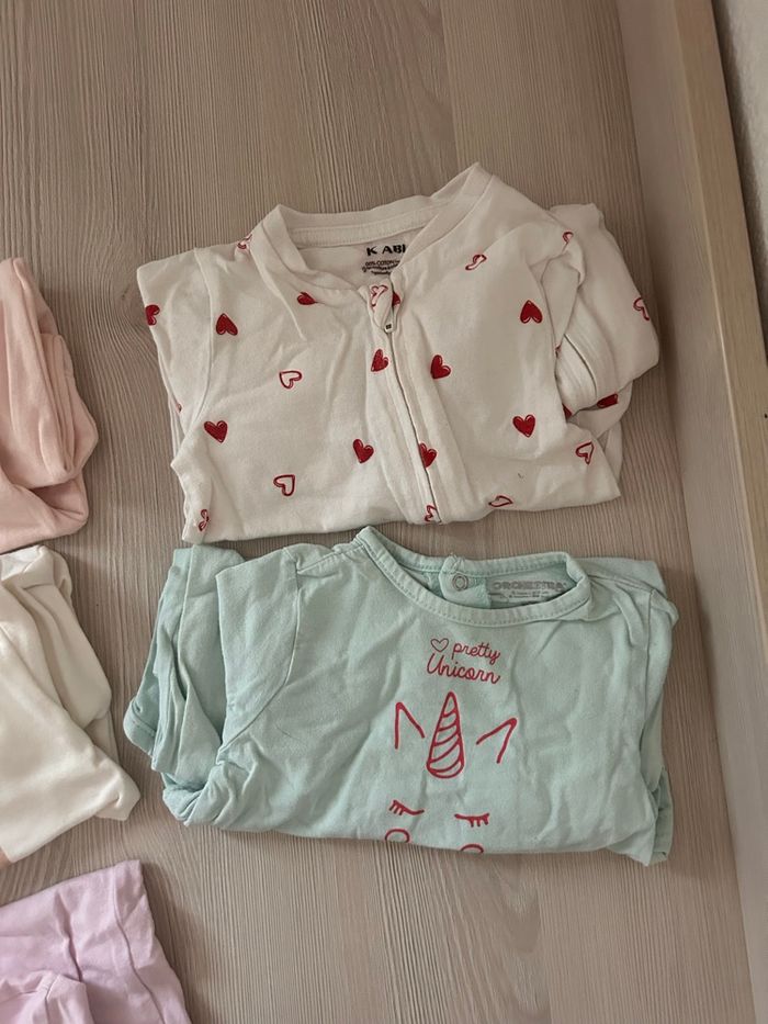 Lot de pyjamas - photo numéro 4