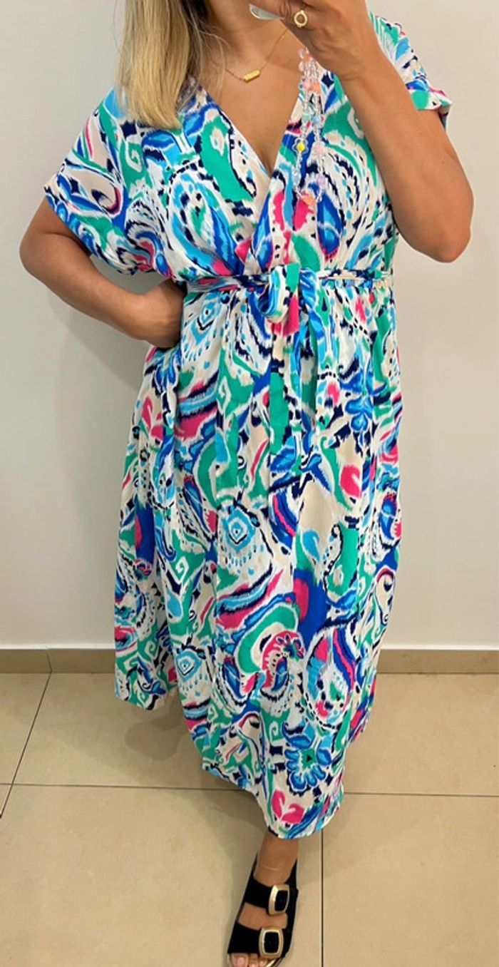 🦋Robe longue imprimée Taille M - photo numéro 3