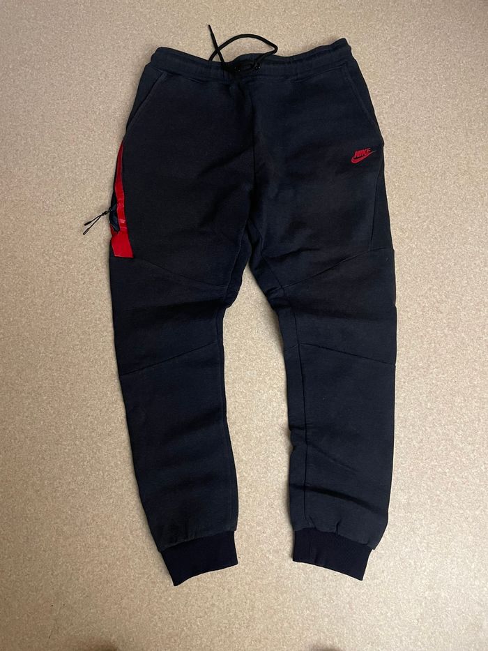 Bas de survetement  homme Nike taille S bleu marine très bon etat