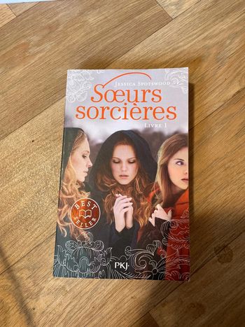 Livre « Sœurs Sorcières » Jessica Spotswood