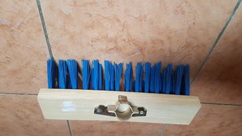 Balai cantonnier à douille métal bleu