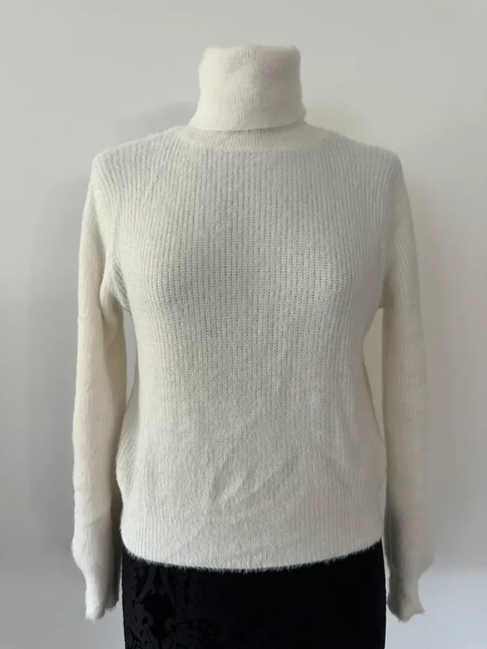 Pull blanc