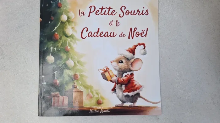La petite souris et le cadeau de Noël