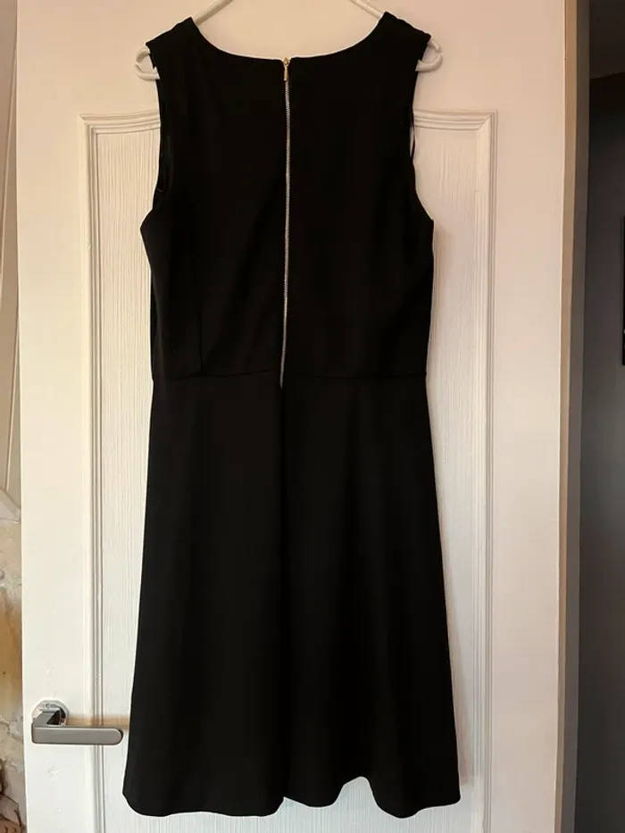 Petite robe noire Camaïeu (neuf, noir), XXL / 44 / 16 - photo numéro 2