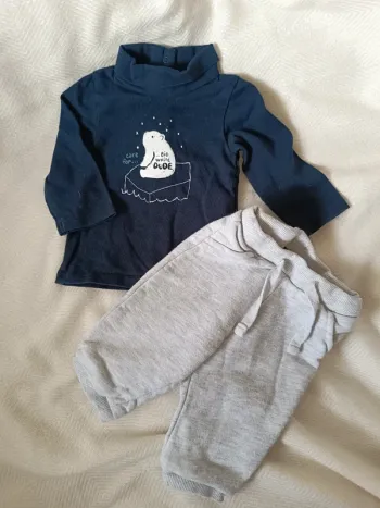 🎀 ensemble Kiabi bleu et gris taille 3 mois 🎀
