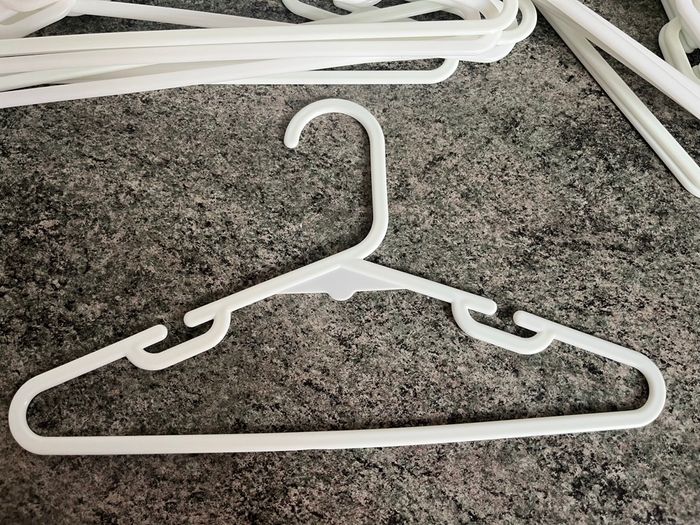 Lot de 17 cintres enfants - photo numéro 2