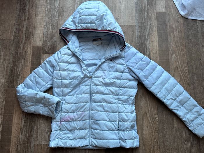 Doudoune Tommy Hilfiger - Taille XS - bon état, tache rose