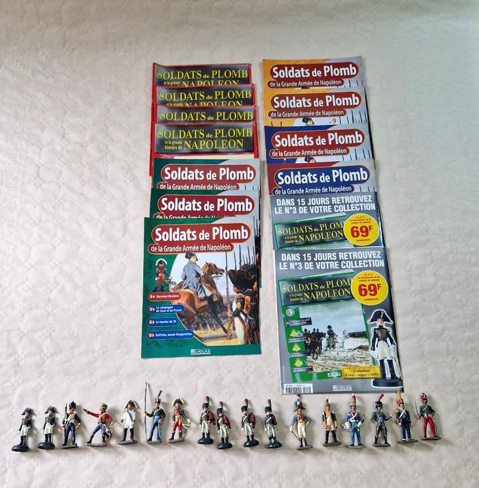 Lot de 17 figurines en plomb  , soldat de plomb de la grande armée de Napoléon