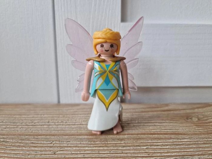 Personnage Playmobil figurine fée blanche n9