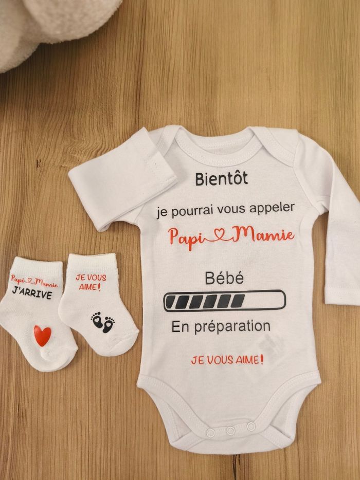 Ensemble annonce grossesse cadeau surprise mamie et Papi j'arrive