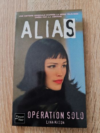 Lynn Mason 🌸 Opération solo