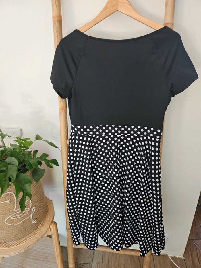 Robe à pois style années 50 - photo numéro 2