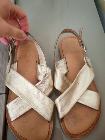 Sandales doré taille 33