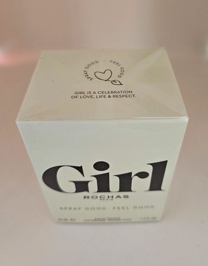 Rochas Girl parfum - photo numéro 2