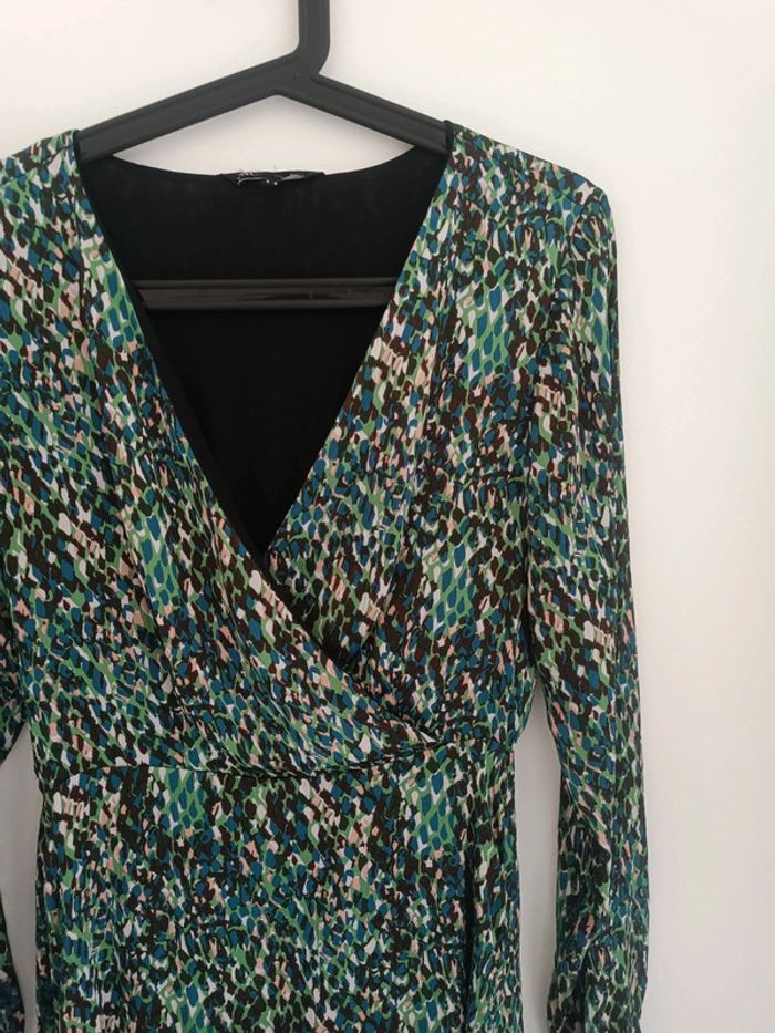 Robe longue motif léopard tons vert Only Taille S En très bon état - photo numéro 2