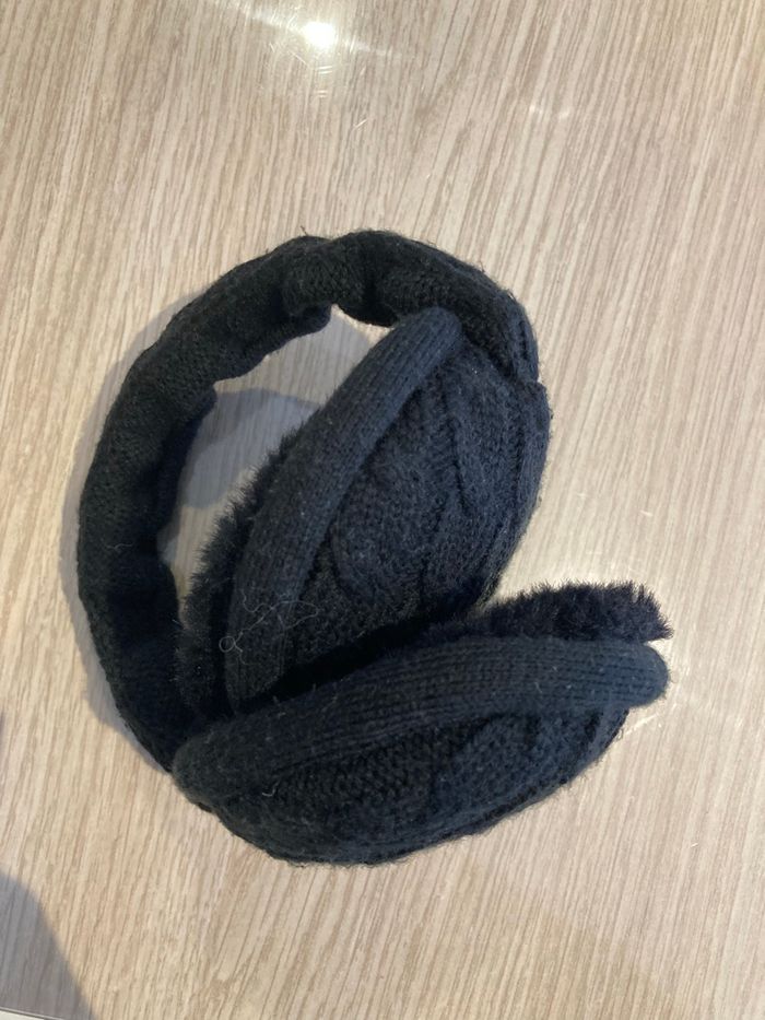 Cache oreille noir - photo numéro 4