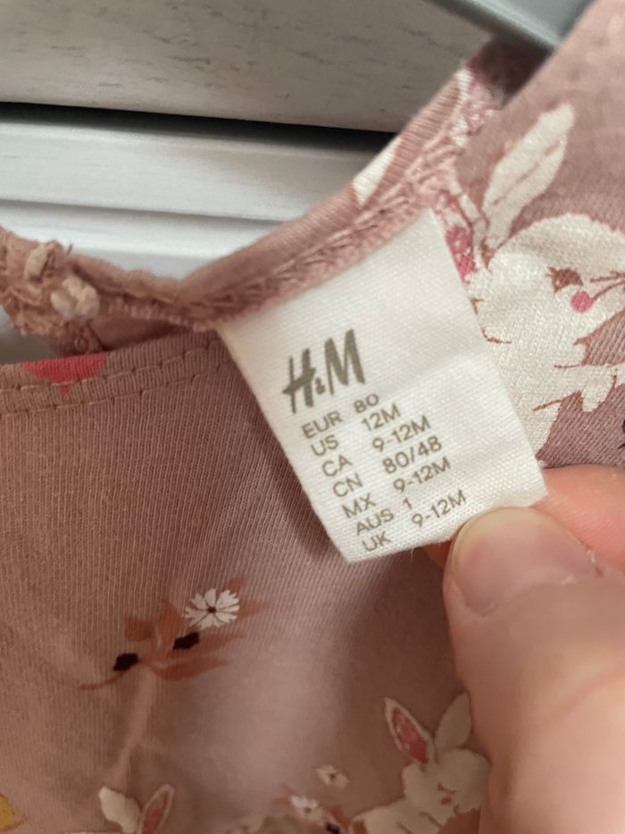 Robe H&M 12 mois - photo numéro 2