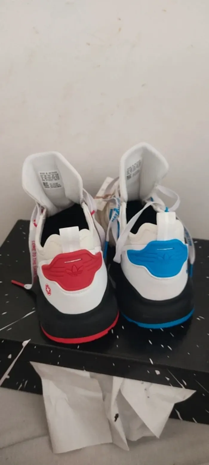 Adidas ZX 2K Boost J baskets basses taille 37 1/3 - photo numéro 11