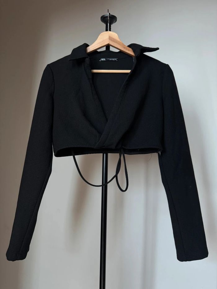 Top crop col chemise noire manches longues M Zara - photo numéro 6