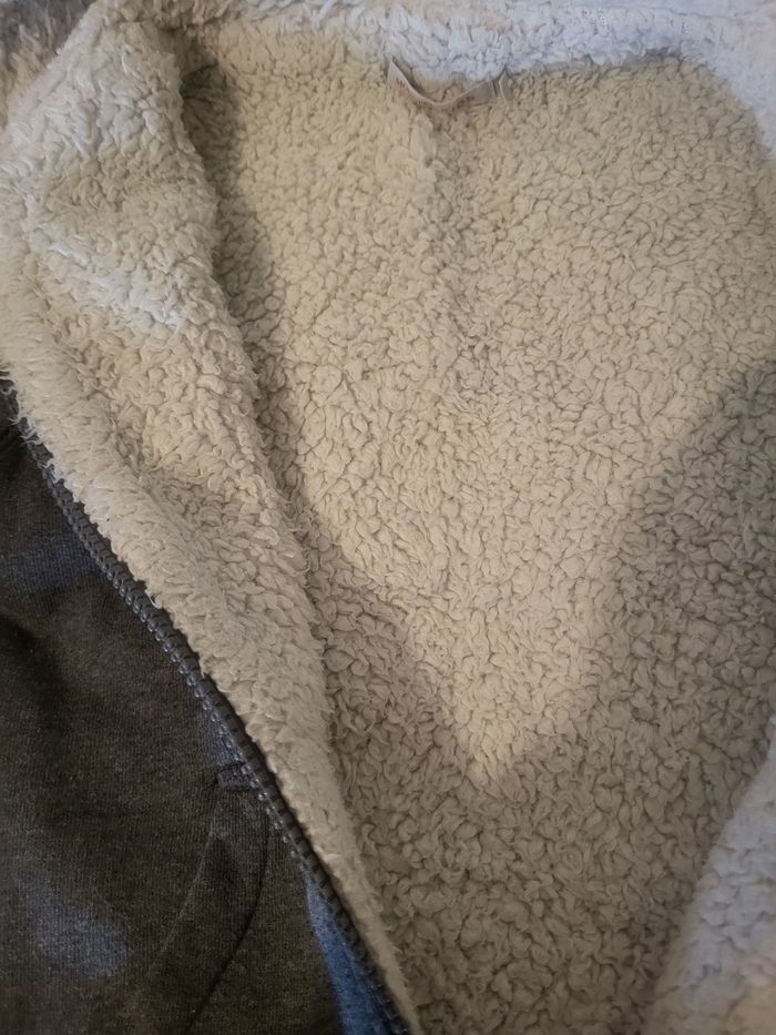 Sweet à capuche zippé - photo numéro 3