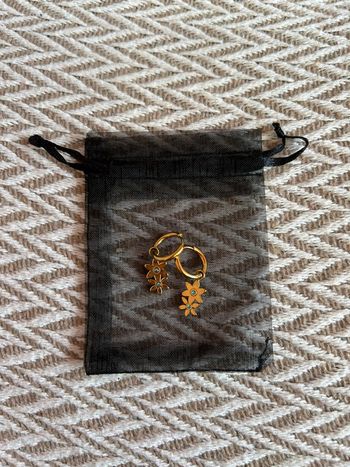 Boucles d’oreilles fleuris