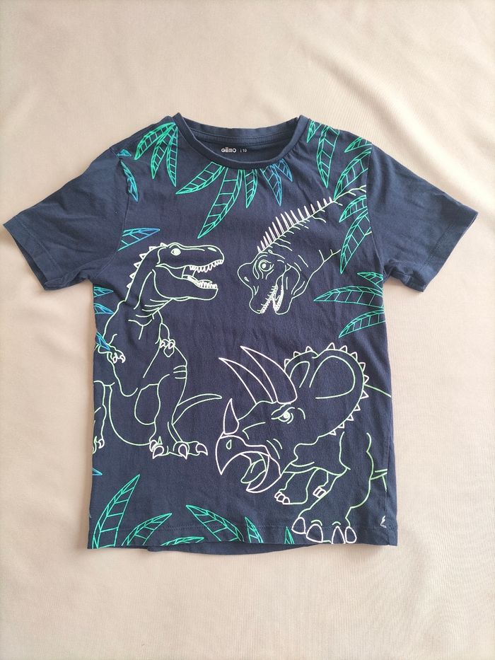🖤 T-shirt Dinos - 10 ans - Gémo 🖤