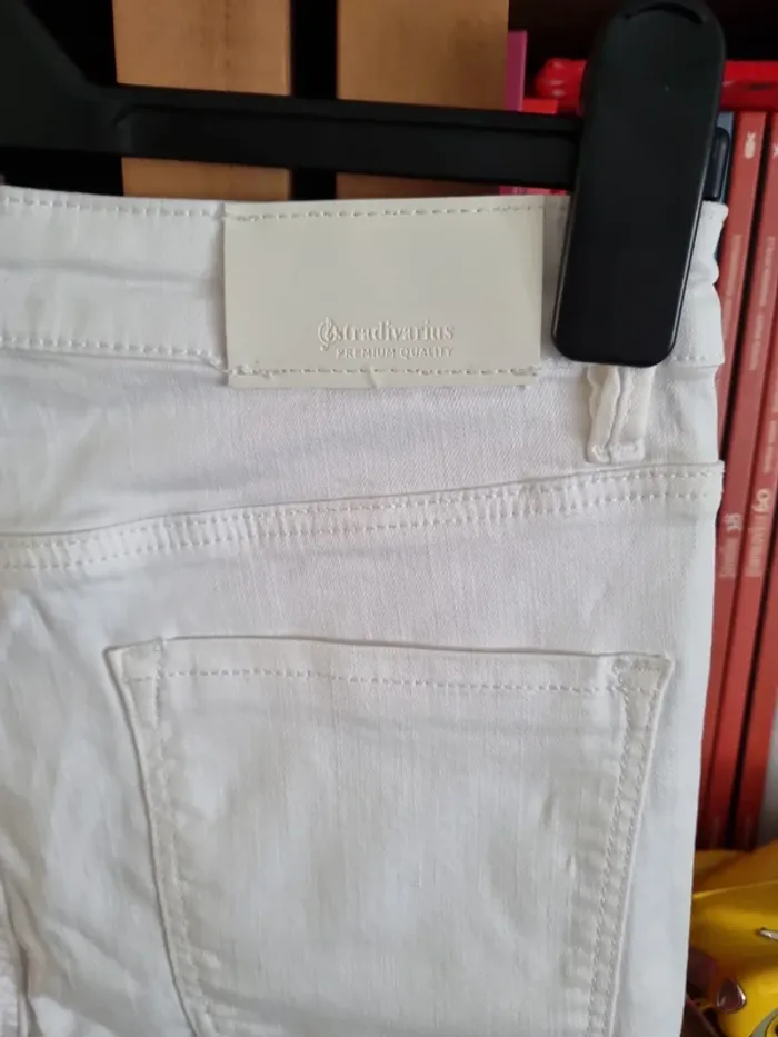 Jean blanc skinny Stradivarius taille 36 - photo numéro 4