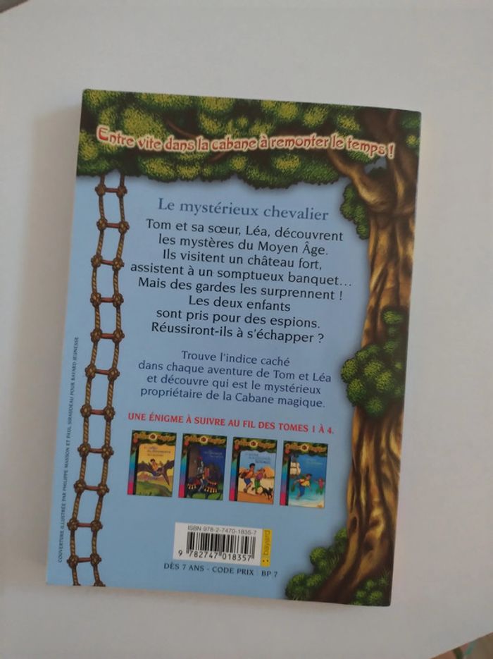 Livre La cabane magique Le mystérieux chevalier - photo numéro 3