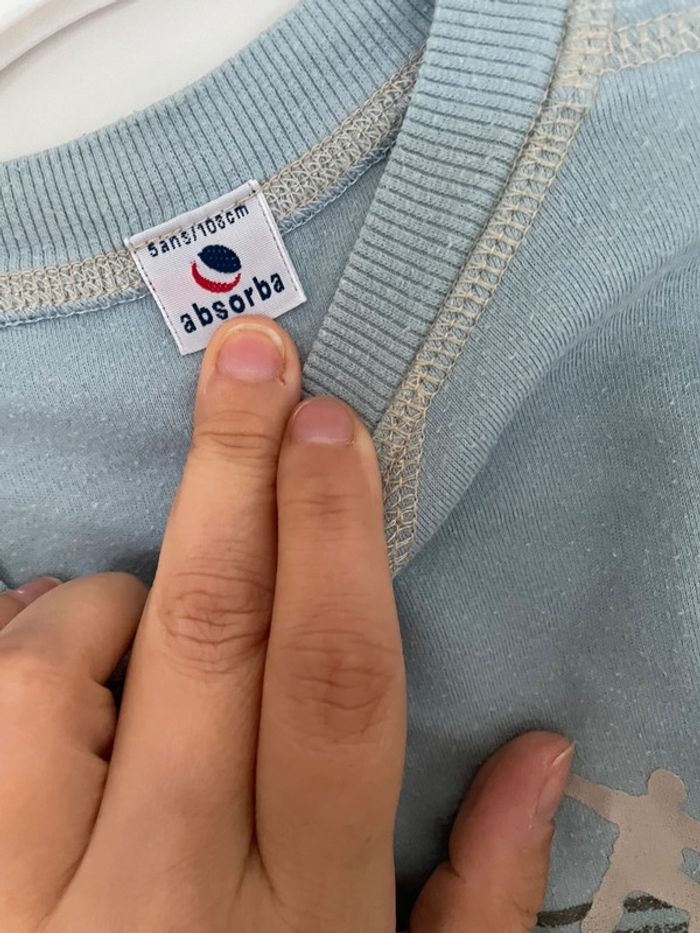 TEE shirt manches longues 5 ans - photo numéro 3