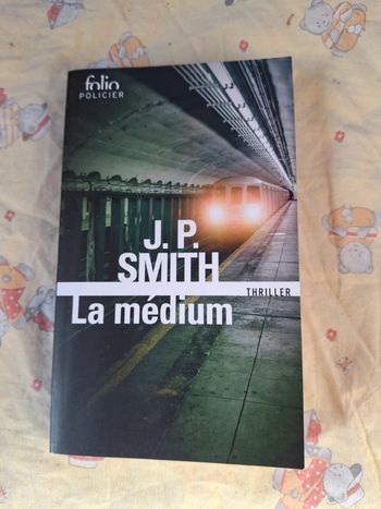 La medium j.p smith