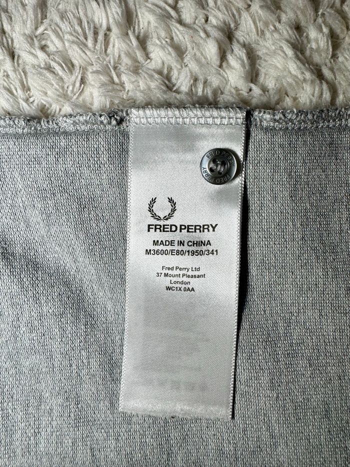 Polo Fred Perry gris taille S Excellent Etat - photo numéro 8