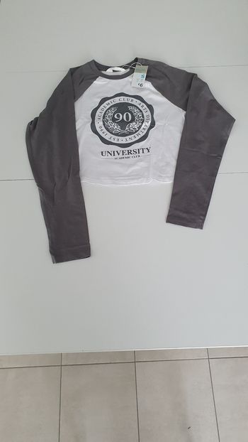 T shirt court neuf gris et blanc en S