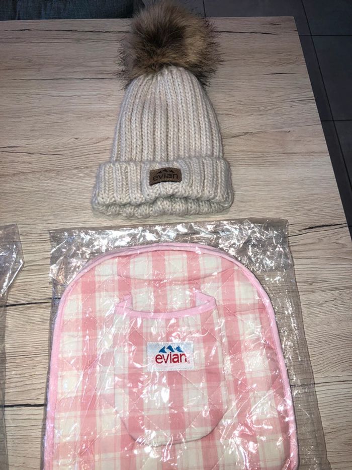 Article de collection sac à dos et bonnet neuf - photo numéro 3