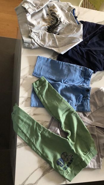 Lot 5 articles en 3/4 ans