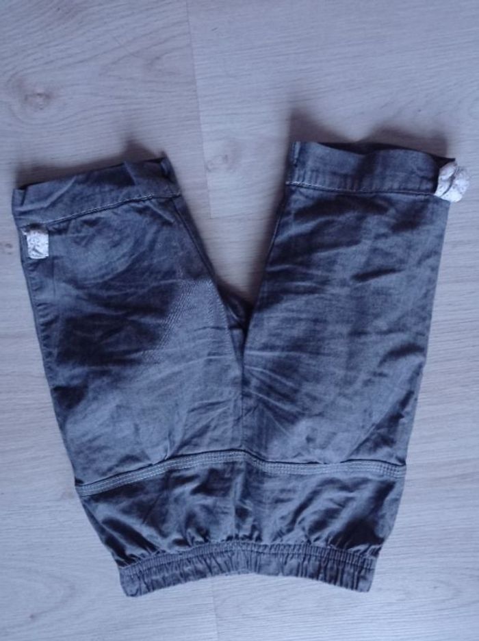 Pantalon gris bébé