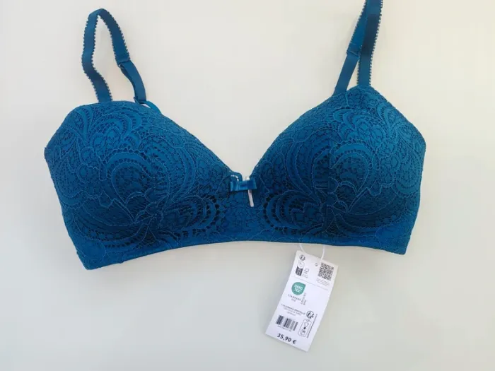 Soutien gorge neuf rouge gorge taille 95C