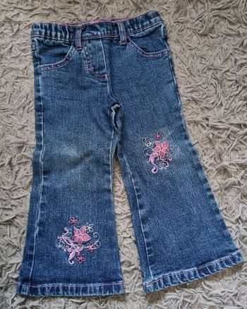 Jean avec broderie fleurs taille 84cm-92cm