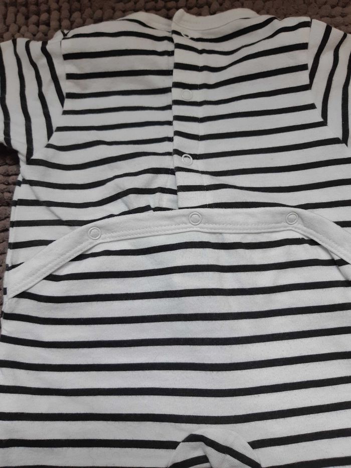 Pyjama 1 mois - photo numéro 4