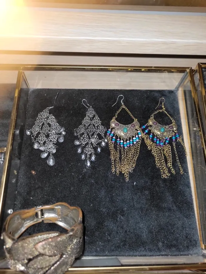 2 paires de boucles d oreilles originale