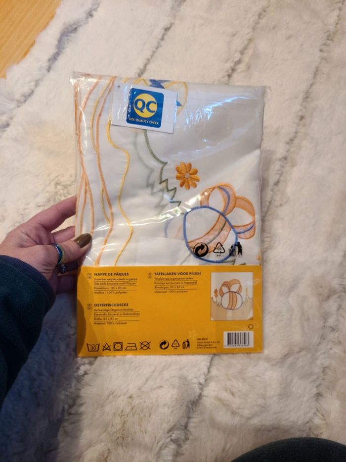 Nappe de pâques - photo numéro 2