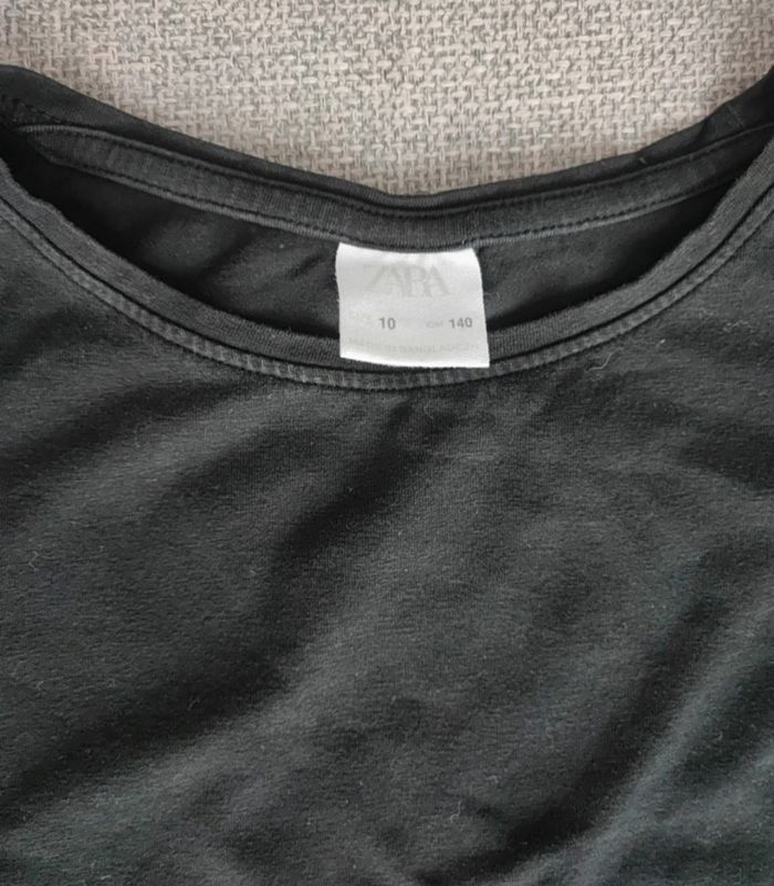 Tee-shirt Zara noir 10 ans. - photo numéro 4