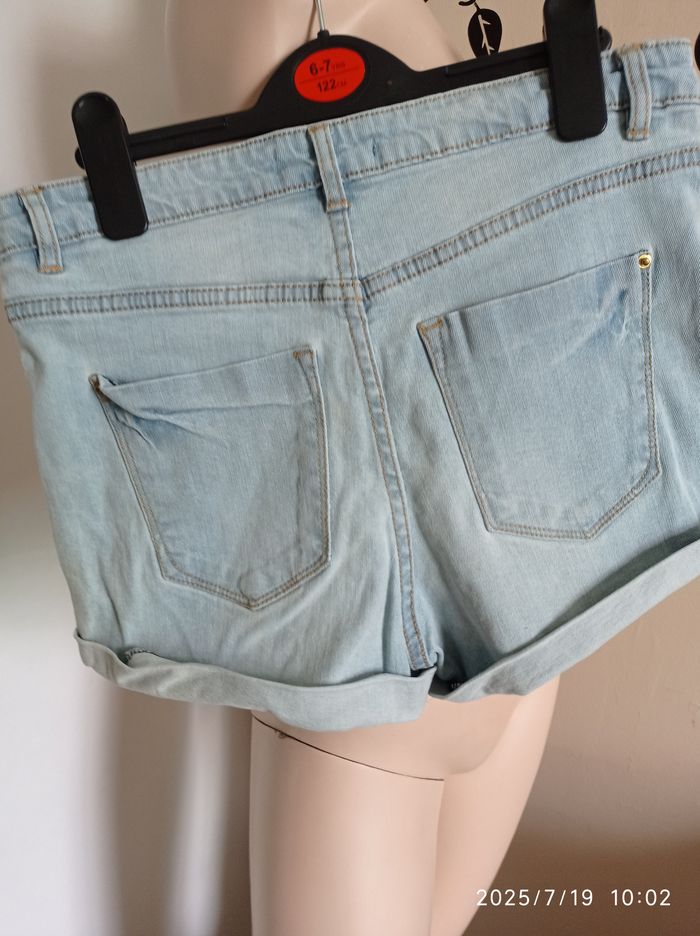 Short de chez Women Only taille 36 ref 281 P8 - photo numéro 2